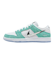 Nike SB Dunk Low April Skateboards